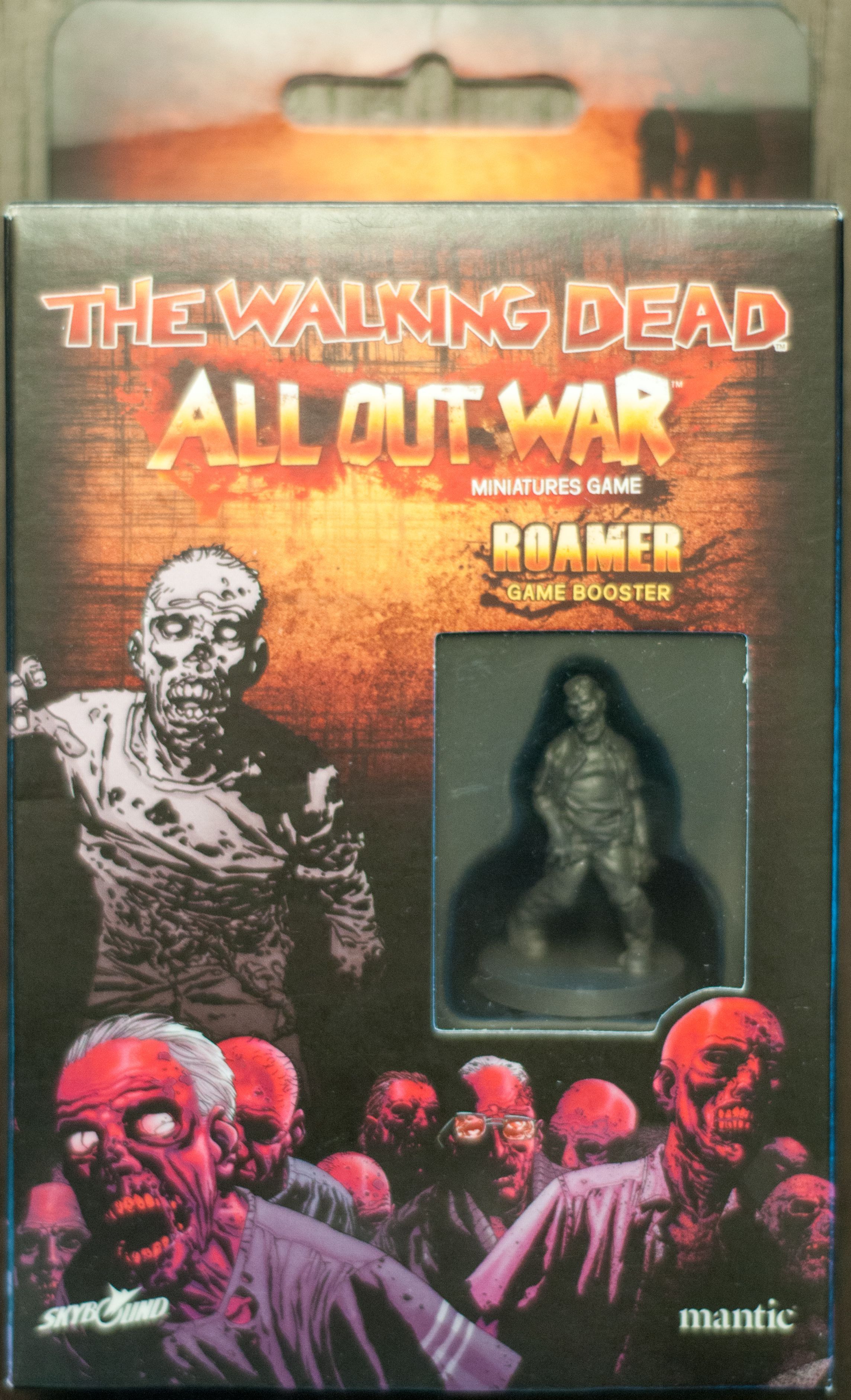 Portada de The Walking Dead: All Out War – Roamer Booster